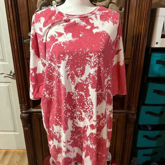 🟧 3 for $25 Women's Red and White Bleached Top - Picture 5 of 5